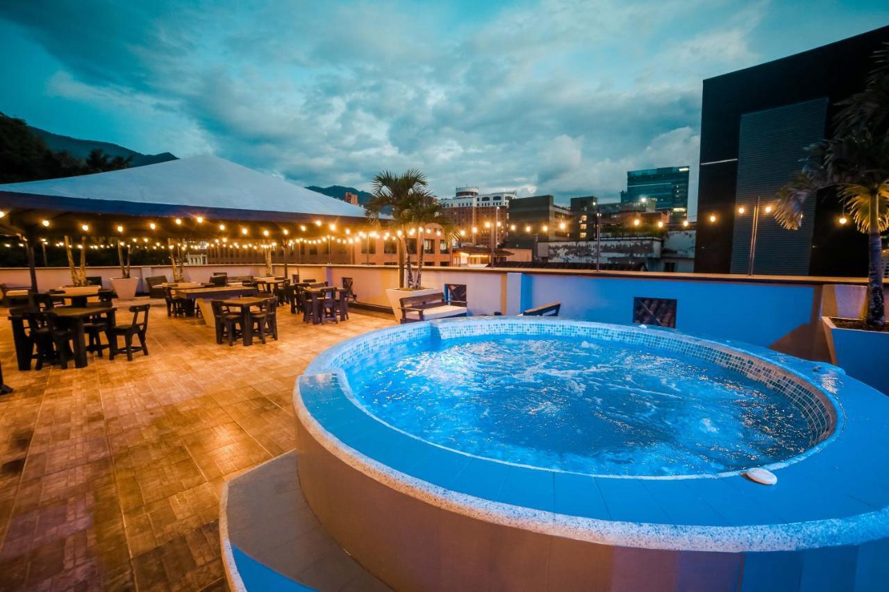 Tik By Bernalo Hotels Medellín Extérieur photo